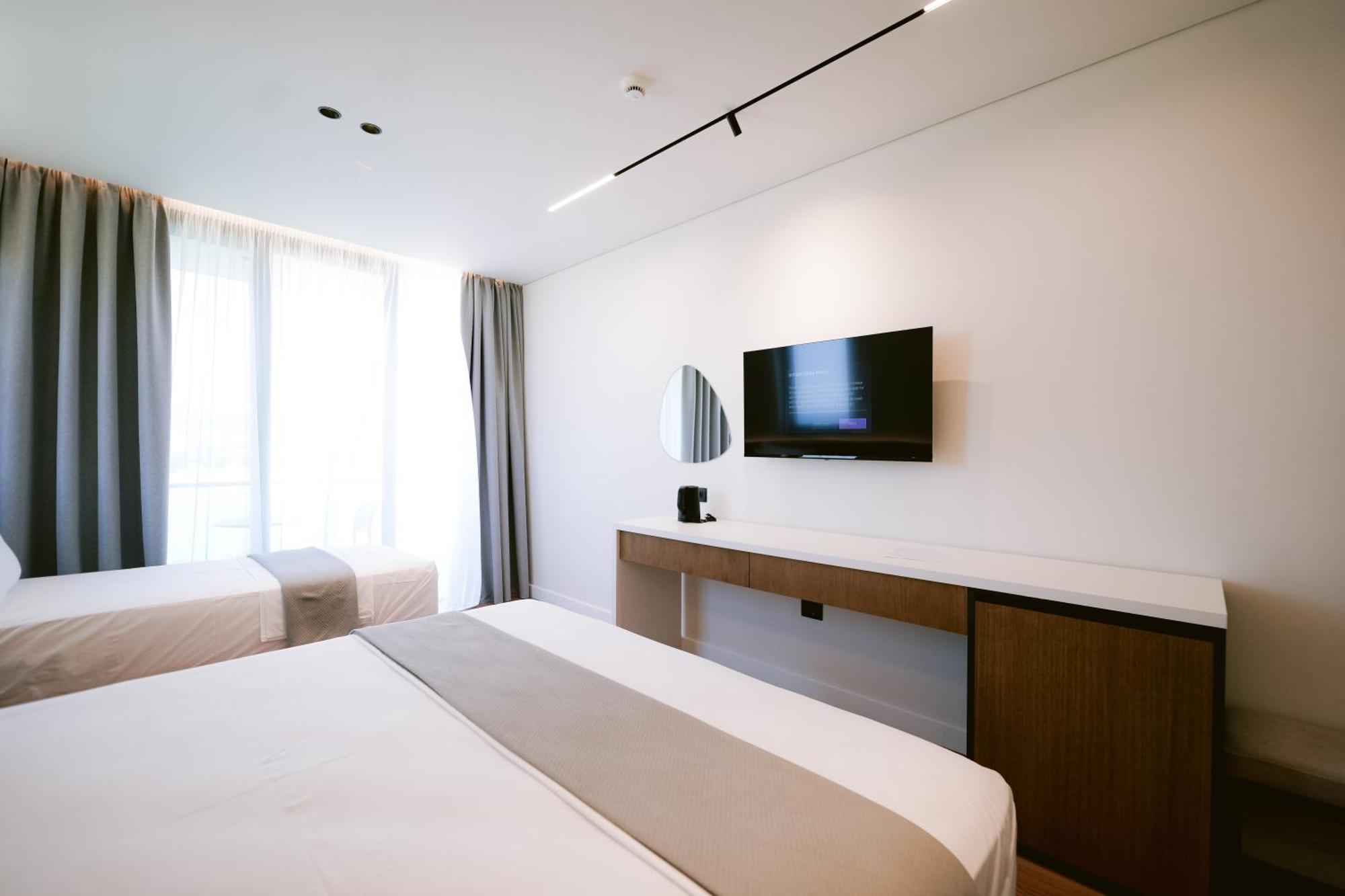 Euro Hotel Ksamil Extérieur photo